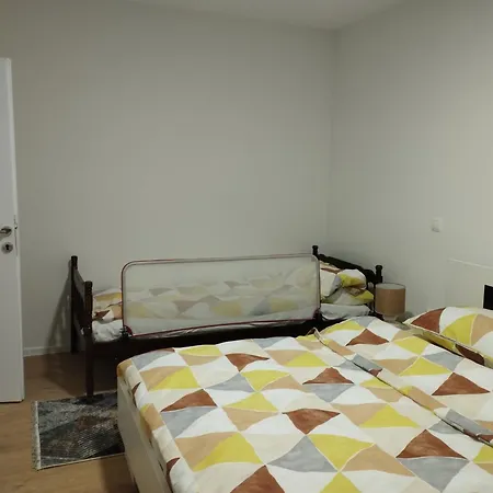 Nona Kupres (Canton 10)